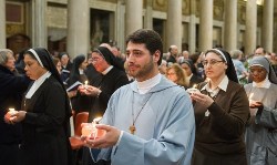 Папа: причини кризи чернечого життя - суспільні зміни та антисвідчення